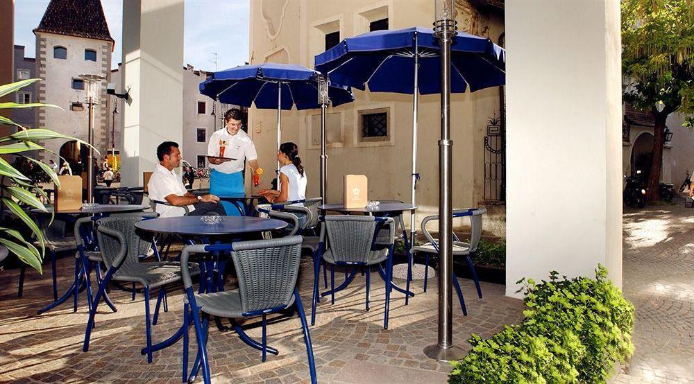 Hotel Krone - Eat, Drink, Stay Bressanone Extérieur photo