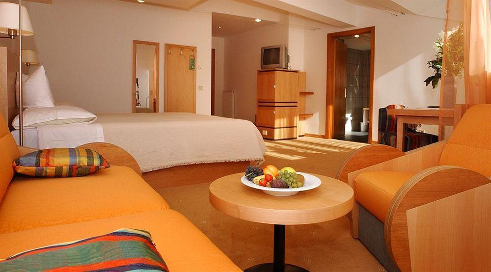 Hotel Krone - Eat, Drink, Stay Bressanone Extérieur photo
