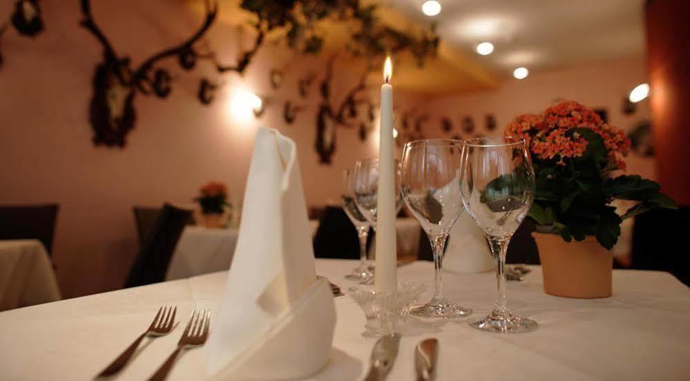 Hotel Krone - Eat, Drink, Stay Bressanone Extérieur photo