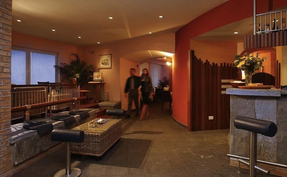 Hotel Krone - Eat, Drink, Stay Bressanone Extérieur photo