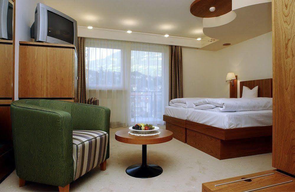 Hotel Krone - Eat, Drink, Stay Bressanone Extérieur photo